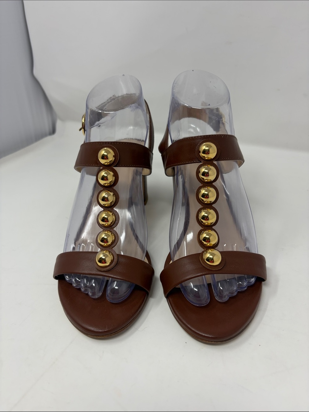 Tuckernuck Brown Leather Gold Rounded Studs T-Strap Sandals Size 7.5